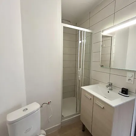 037-st Denis 1, 2 Chambres,centre *